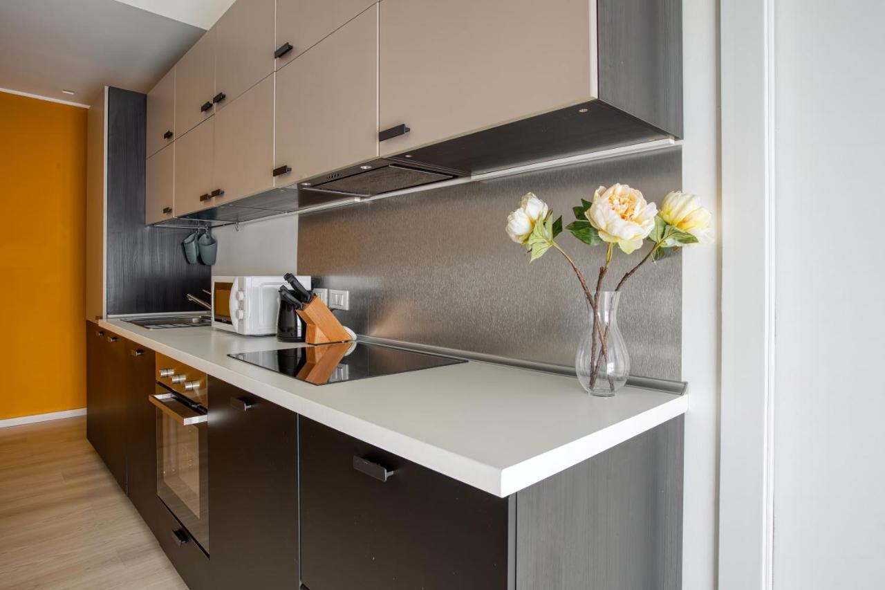 Joivy Vibrant 2Bed Apt With Balcony Милан Экстерьер фото