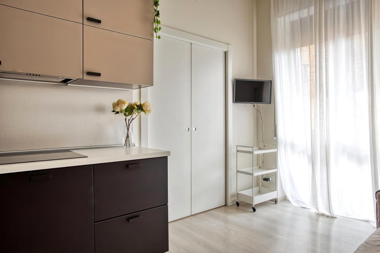 Joivy Vibrant 2Bed Apt With Balcony Милан Экстерьер фото